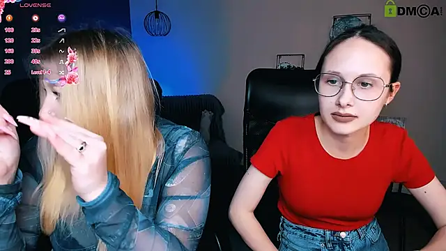 Snapshot of juli_kisss chatting on 13, 3, 2025 juli kisss online show from 13, 3, 2025