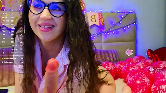 Snapshot of SweetScribe chatting on 10, 3, 2025 SweetScribe online show from 10, 3, 2025