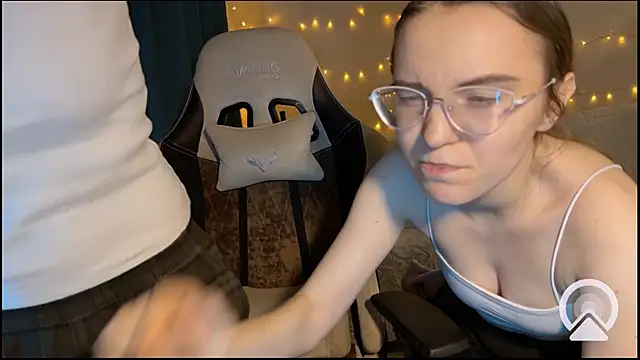 velvetvalkyries online show from 28, 2, 2025