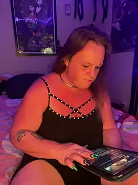 HeatherLynn online show from 17, 2, 2025
