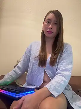 Snapshot of cieloadriano2024 chatting on 21, 11, 2025 cieloadriano2024 online show from 21, 11, 2025