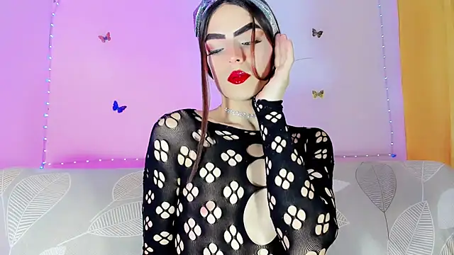 Snapshot of TatiGil chatting on 4, 6, 2026 TatiGil online show from 4, 6, 2026