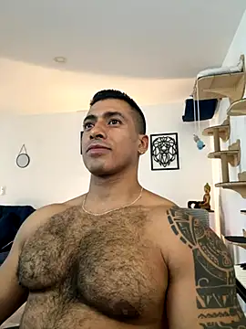 aaroncolombia online show from 18, 9, 2025