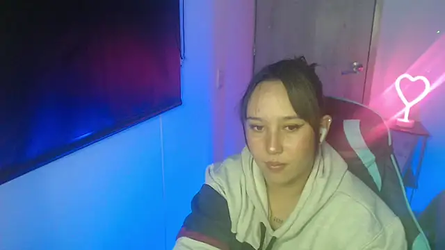 Snapshot of Skarlet_Adams28 chatting on 28, 4, 2026 Skarlet Adams28 online show from 28, 4, 2026
