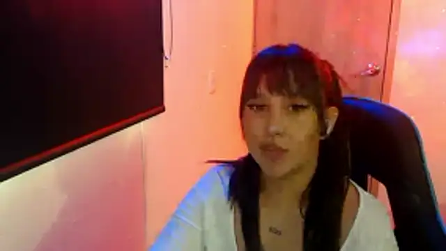 Snapshot of Skarlet_Adams28 chatting on 2, 6, 2026 Skarlet Adams28 online show from 2, 6, 2026