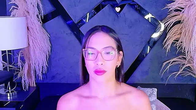 KylieWhite online show from 30, 10, 2025