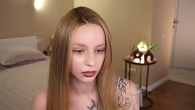 wowmolly online show from 25, 3, 2026