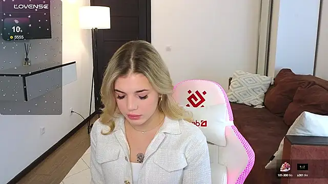 Snapshot of adrianawow1 chatting on 13, 3, 2025 adrianawow1 online show from 13, 3, 2025