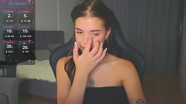 Snapshot of adrianawow1 chatting on 22, 9, 2025 adrianawow1 online show from 22, 9, 2025