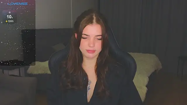 Snapshot of adrianawow1 chatting on 6, 11, 2025 adrianawow1 online show from 6, 11, 2025