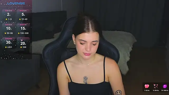 Snapshot of adrianawow1 chatting on 28, 11, 2025 adrianawow1 online show from 28, 11, 2025