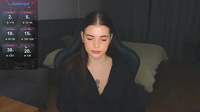 Snapshot of adrianawow1 chatting on 16, 12, 2025 adrianawow1 online show from 16, 12, 2025