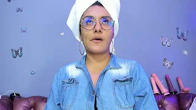Snapshot of Kaira_mosse chatting on 18, 10, 2025 Kaira mosse online show from 18, 10, 2025