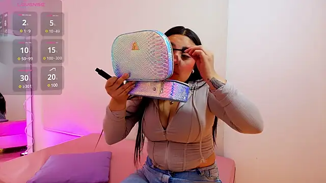 Snapshot of Brendda_tay chatting on 28, 2, 2025 Brendda tay online show from 28, 2, 2025