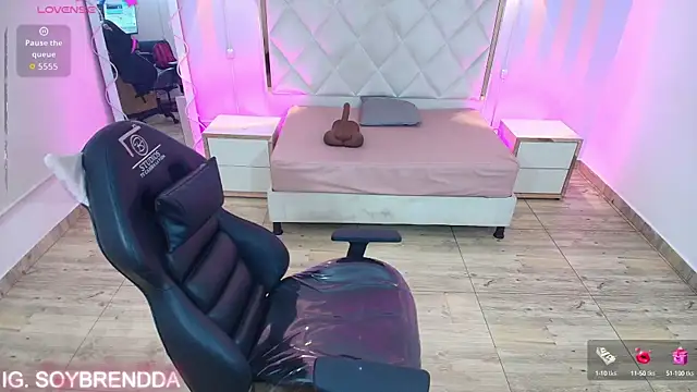 Snapshot of Brendda_tay chatting on 17, 9, 2025 Brendda tay online show from 17, 9, 2025