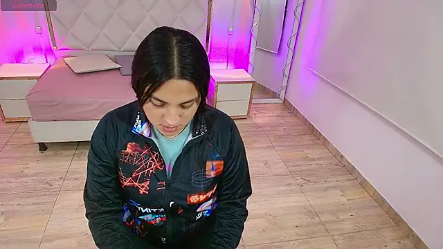 Snapshot of Brendda_tay chatting on 3, 11, 2025 Brendda tay online show from 3, 11, 2025