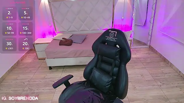 Snapshot of Brendda_tay chatting on 10, 11, 2025 Brendda tay online show from 10, 11, 2025