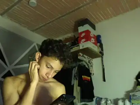 Snapshot of ferchitibellako chatting on 5, 11, 2025 ferchitibellako online show from 5, 11, 2025