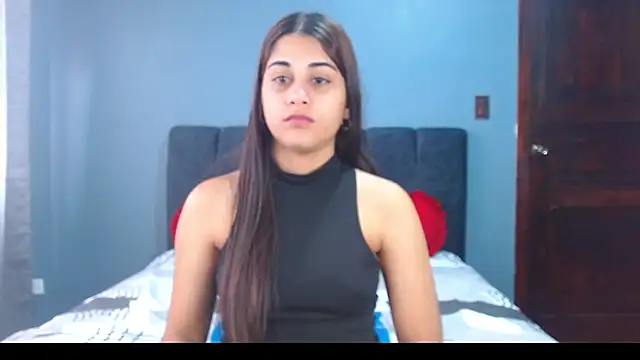 Snapshot of MiaOrtizCam chatting on 11, 2, 2025 MiaOrtizCam online show from 11, 2, 2025