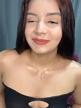 Melanyprada online show from 16, 4, 2026