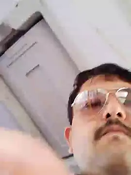 Akhil3290 online show from 22, 1, 2025