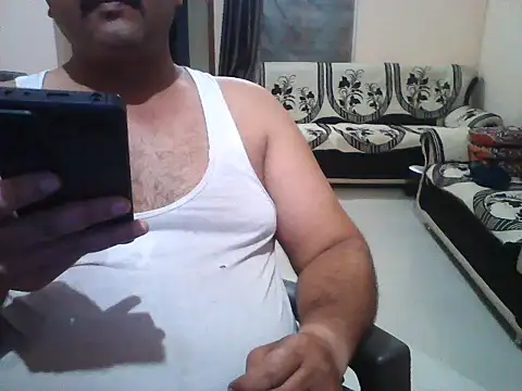 Snapshot of Akhil3290 chatting on 8, 7, 2026 Akhil3290 online show from 8, 7, 2026