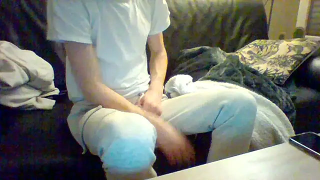 Snapshot of passif520 chatting on 8, 2, 2025 passif520 online show from 8, 2, 2025