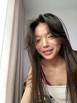 Snapshot of DesiredHoney chatting on 2, 3, 2025 DesiredHoney online show from 2, 3, 2025