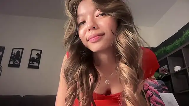 Snapshot of DesiredHoney chatting on 21, 9, 2025 DesiredHoney online show from 21, 9, 2025