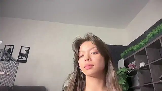 Snapshot of DesiredHoney chatting on 28, 9, 2025 DesiredHoney online show from 28, 9, 2025