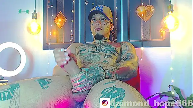 Snapshot of daimond_hope666 chatting on 14, 3, 2025 daimond hope666 online show from 14, 3, 2025