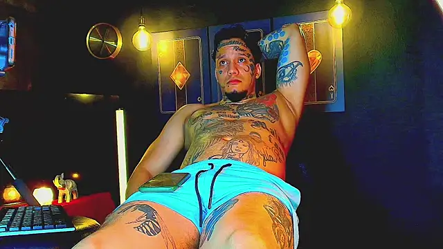 Snapshot of daimond_hope666 chatting on 18, 11, 2025 daimond hope666 online show from 18, 11, 2025