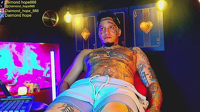 Snapshot of daimond_hope666 chatting on 27, 11, 2025 daimond hope666 online show from 27, 11, 2025