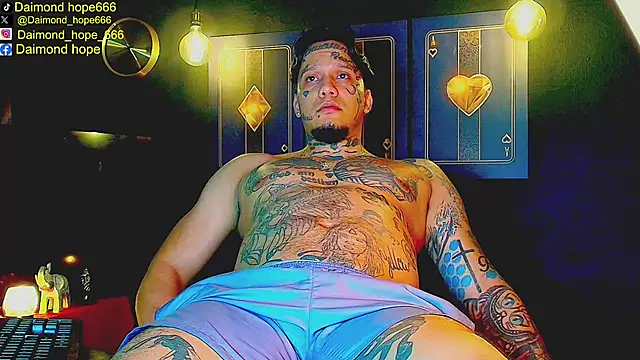 Snapshot of daimond_hope666 chatting on 13, 12, 2025 daimond hope666 online show from 13, 12, 2025