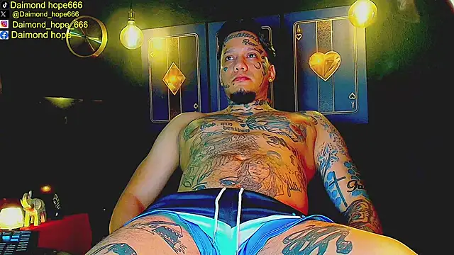 Snapshot of daimond_hope666 chatting on 15, 12, 2025 daimond hope666 online show from 15, 12, 2025