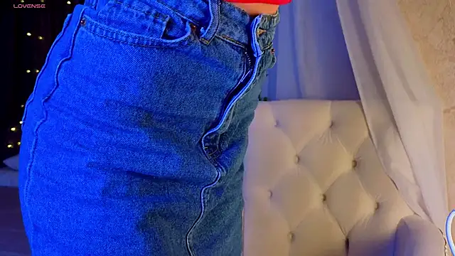 Snapshot of Soo_dreamy chatting on 12, 10, 2025 Soo dreamy online show from 12, 10, 2025