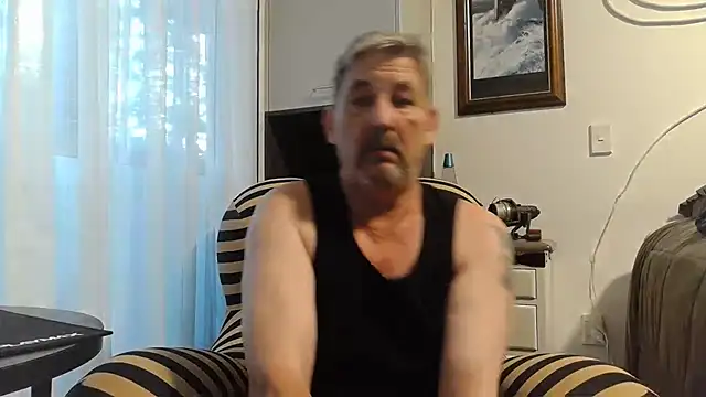 ChunkyMonkey007 online show from 24, 1, 2025