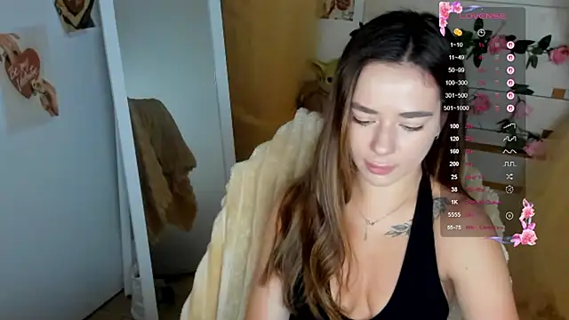 Snapshot of Bella_XO chatting on 20, 6, 2026 Bella XO online show from 20, 6, 2026