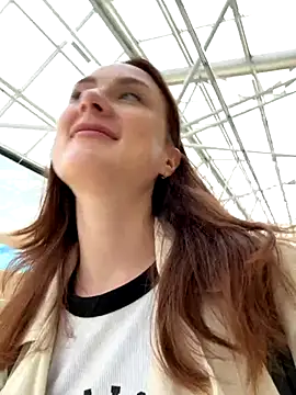 Dina Tease online show from 12, 9, 2025