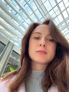 Dina Tease online show from 10, 4, 2026