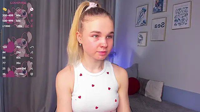 OdetteHarwick online show from 3, 12, 2025