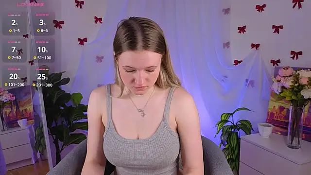 MaydaFoulk online show from 4, 3, 2026