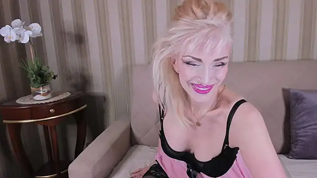 Rita Farel online show from 30, 3, 2026