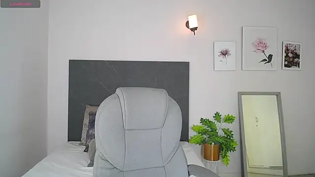 adhara cortez online show from 22, 10, 2025