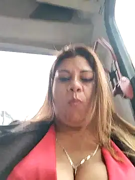 Laura-Hernandez online show from 17, 1, 2025