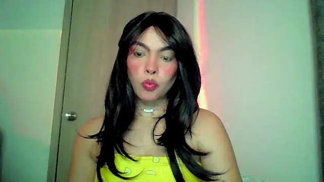 Snapshot of Kiri_Cutee chatting on 12, 9, 2025 Kiri Cutee online show from 12, 9, 2025