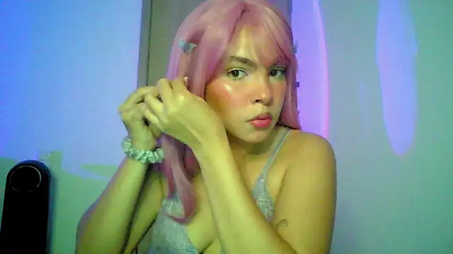 Snapshot of Kiri_Cutee chatting on 19, 9, 2025 Kiri Cutee online show from 19, 9, 2025