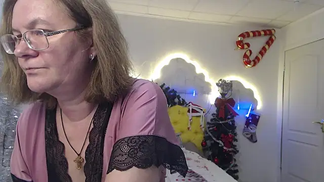 HolyMilfa online show from 4, 1, 2025