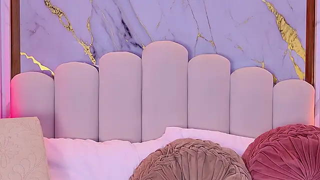 pamelajons  online show from 18, 12, 2025