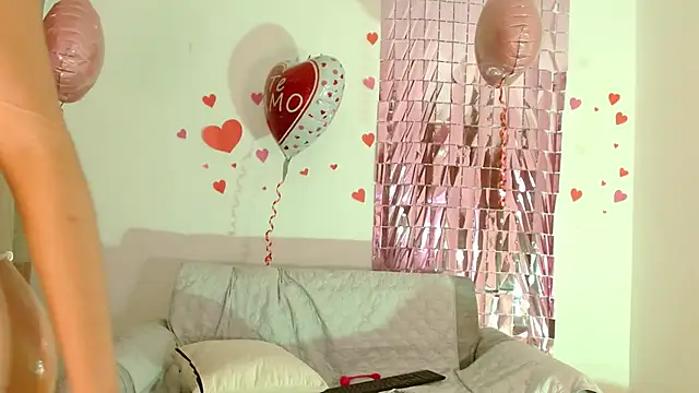 Snapshot of Maia_W10 chatting on 13, 3, 2025 Maia W10 online show from 13, 3, 2025